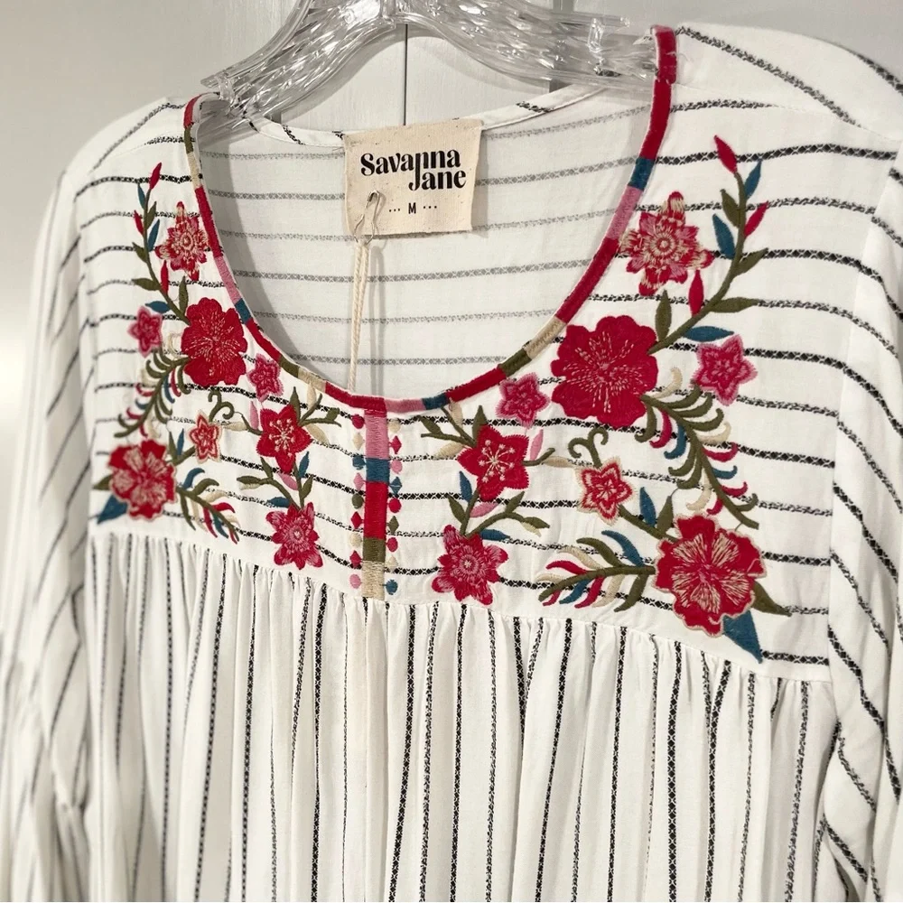 Savanna Jane Embroidered Peasant Top - Picture 3 of 6